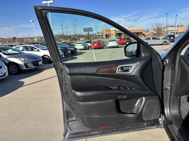 used 2013 Nissan Pathfinder car, priced at $9,300