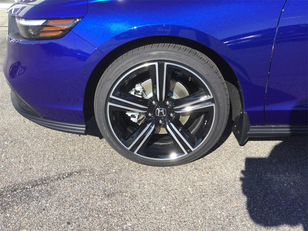 new 2025 Honda Accord Hybrid car, priced at $33,655