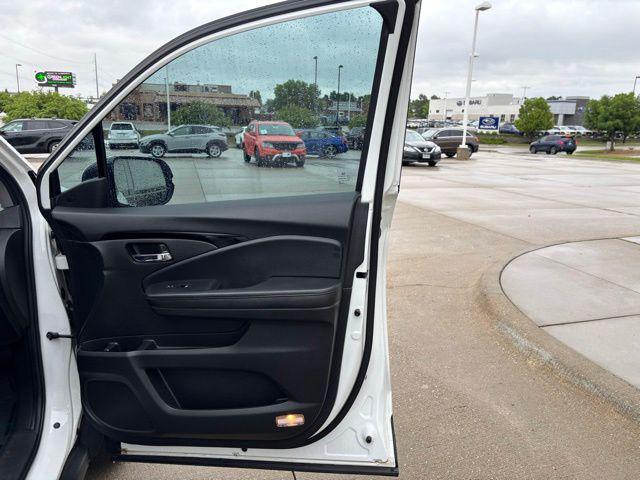 used 2021 Honda Pilot car, priced at $33,240