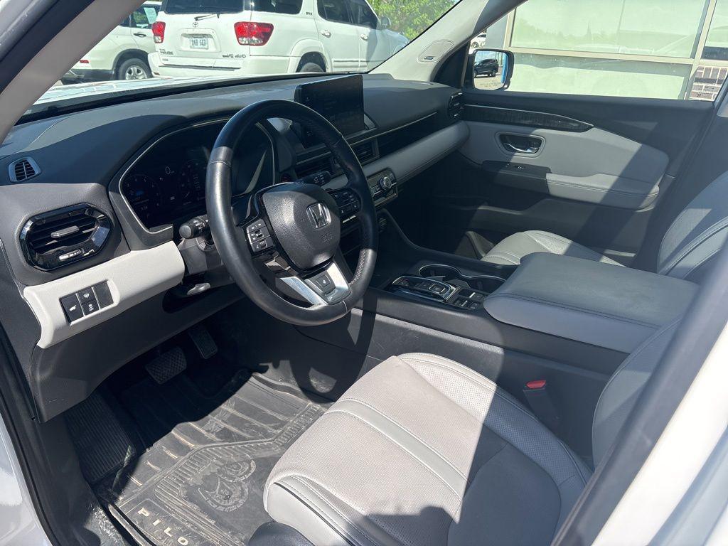 used 2023 Honda Pilot car, priced at $42,491