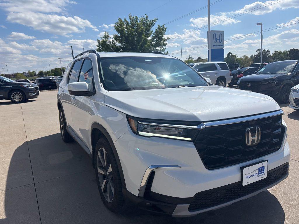 used 2023 Honda Pilot car, priced at $42,491