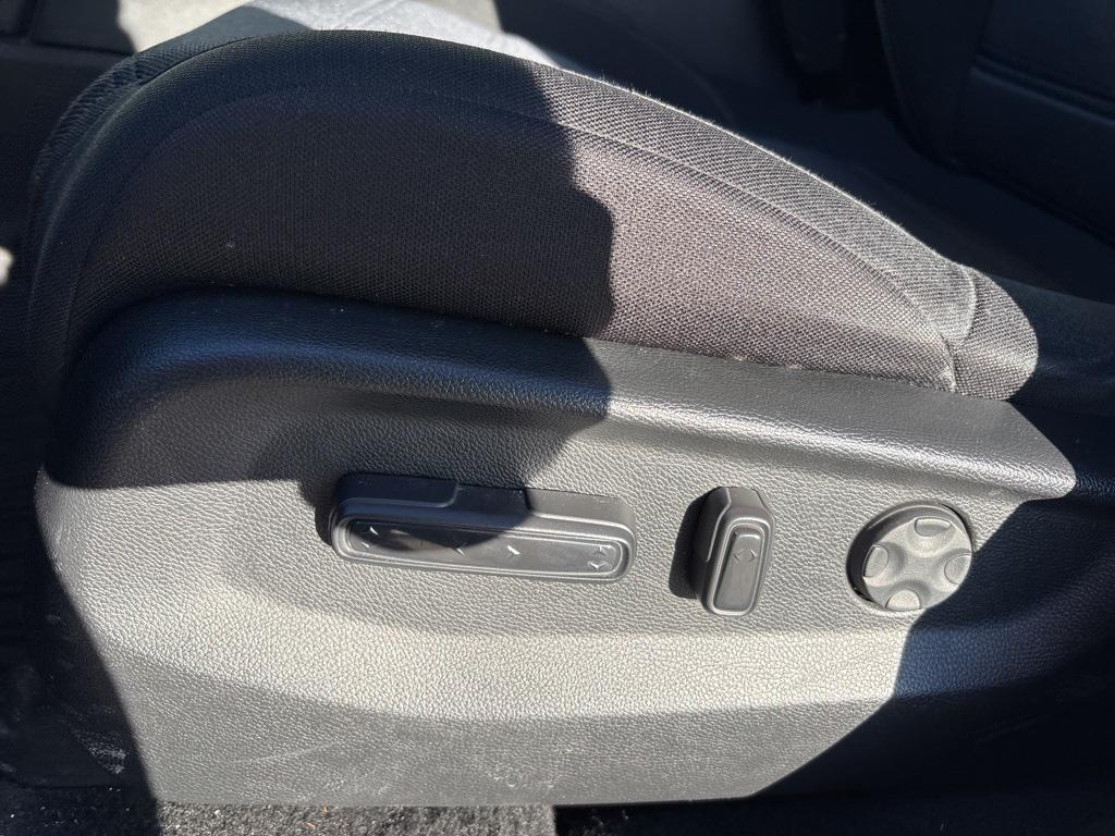 used 2021 Honda CR-V car, priced at $27,591