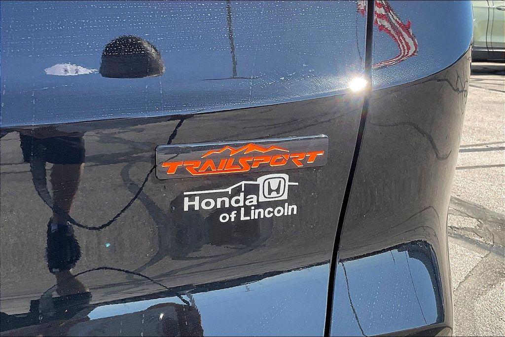 new 2026 Honda CR-V Hybrid car, priced at $40,499