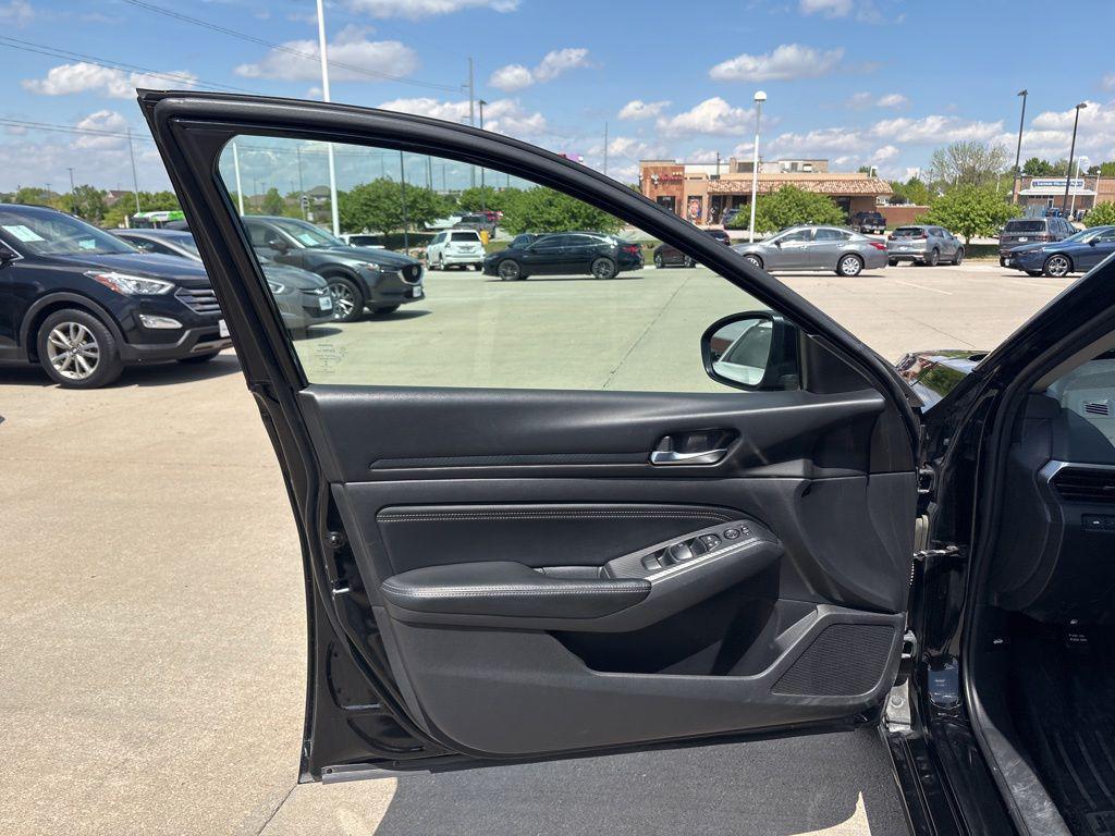 used 2020 Nissan Altima car, priced at $13,900