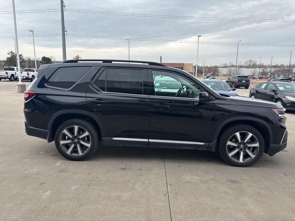 used 2023 Honda Pilot car, priced at $42,591