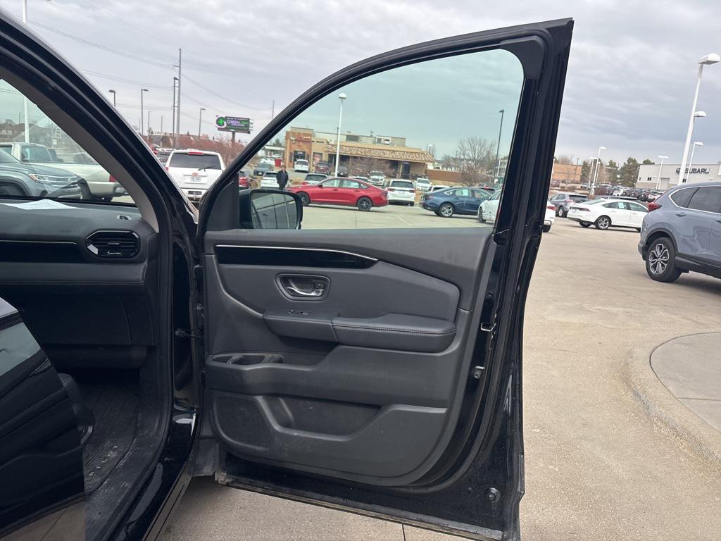 used 2023 Honda Pilot car, priced at $42,591