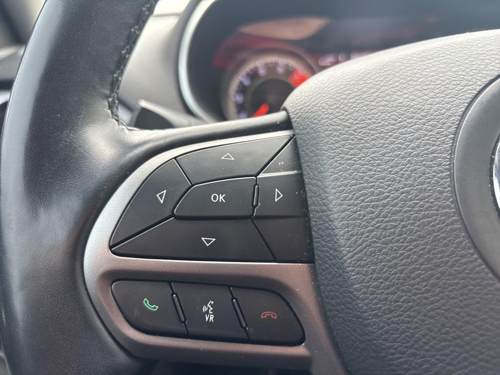 used 2020 Jeep Cherokee car, priced at $19,331