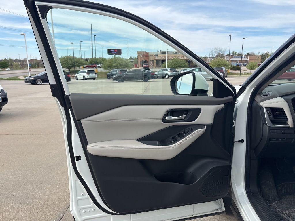 used 2023 Nissan Rogue car, priced at $25,971