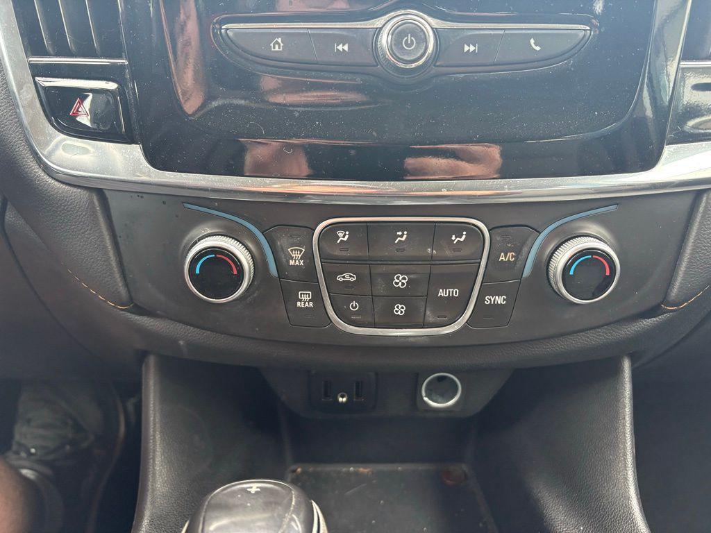 used 2018 Chevrolet Traverse car, priced at $17,171