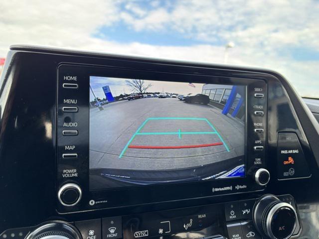 used 2022 Toyota Highlander car, priced at $38,991