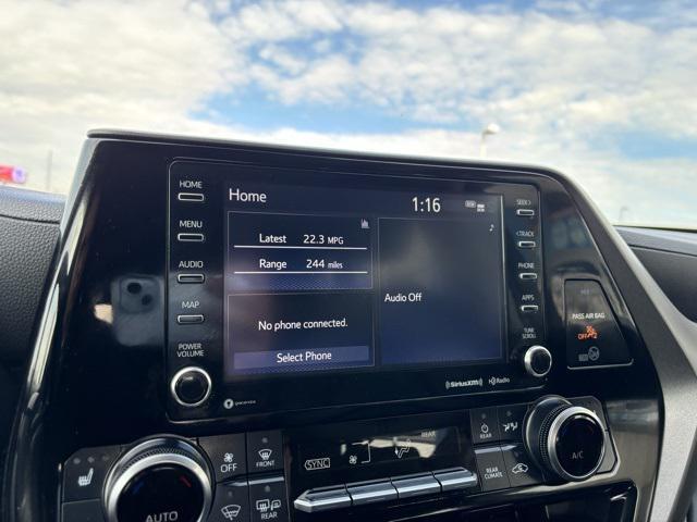 used 2022 Toyota Highlander car, priced at $38,991