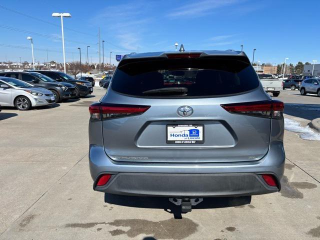 used 2020 Toyota Highlander car, priced at $24,300