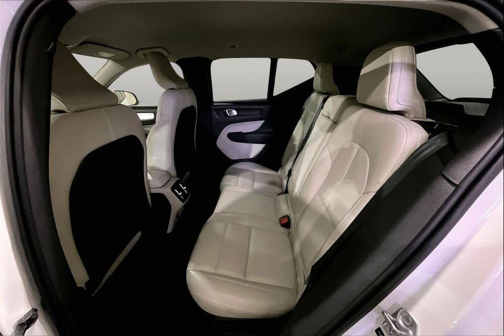 used 2021 Volvo XC40 car, priced at $24,982