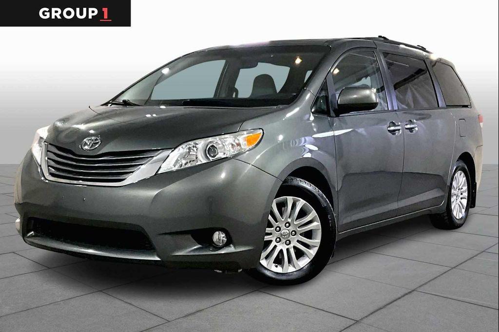 used 2014 Toyota Sienna car, priced at $13,287