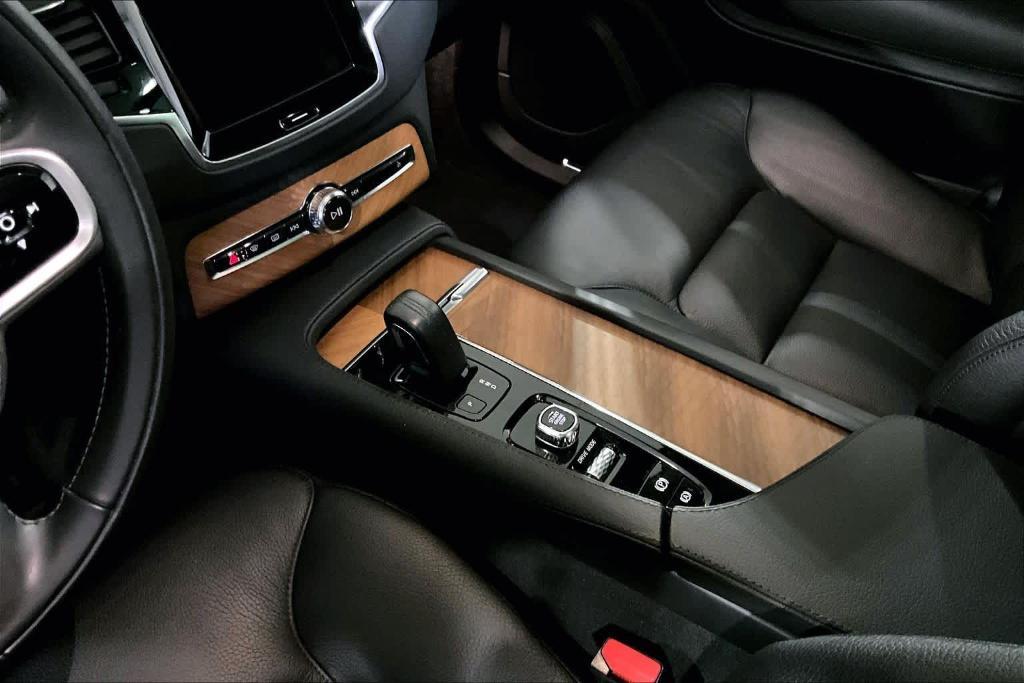 used 2021 Volvo XC90 Recharge Plug-In Hybrid car, priced at $31,487