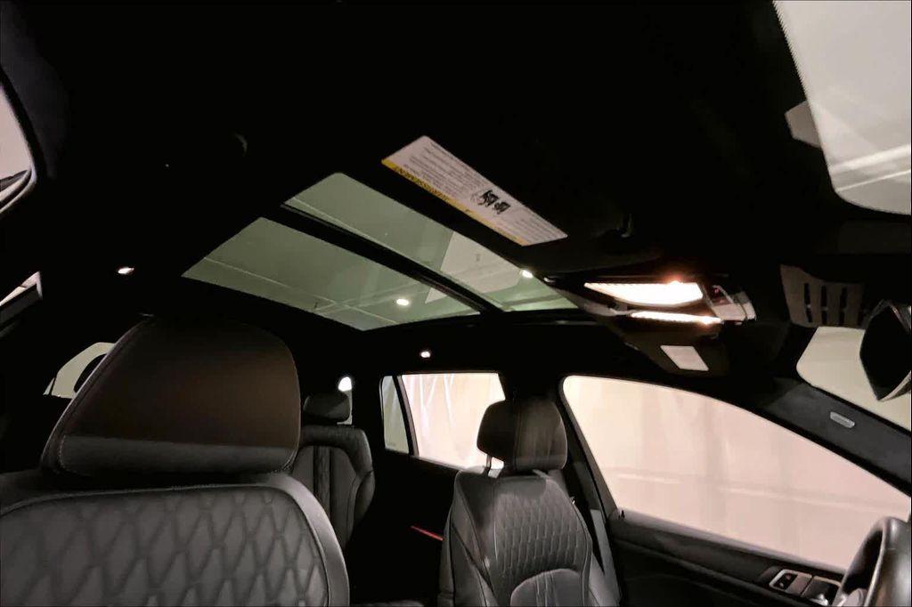 used 2024 BMW X7 car, priced at $69,287