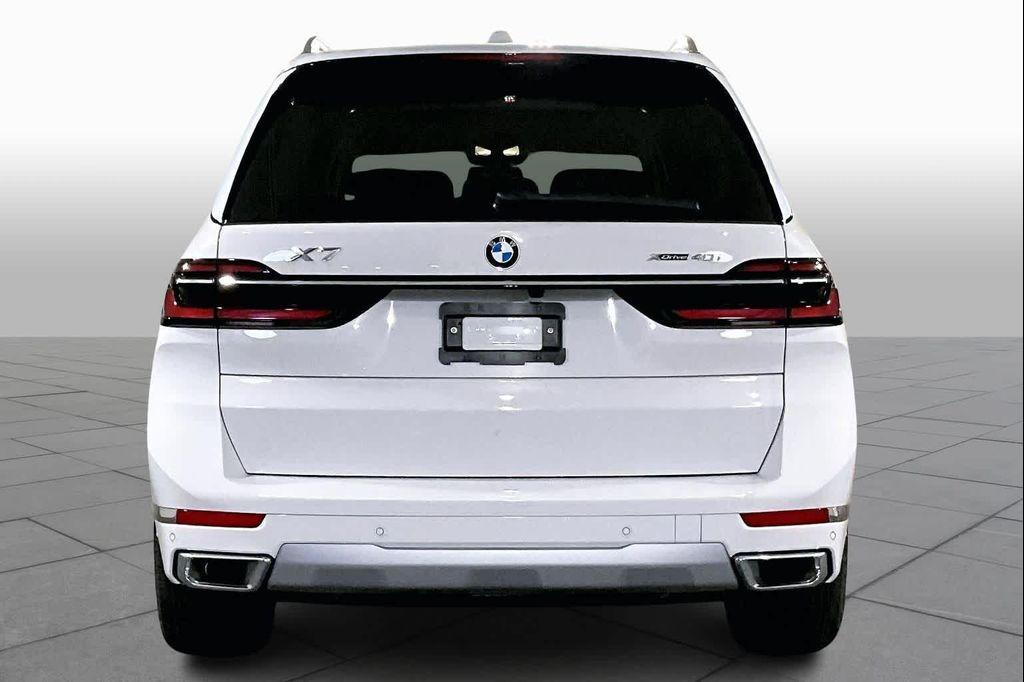 new 2026 BMW X7 car, priced at $93,965