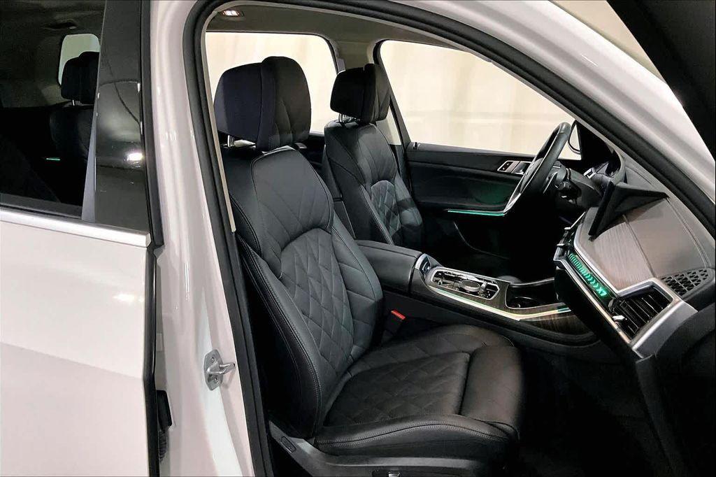 used 2025 BMW X7 car, priced at $76,987