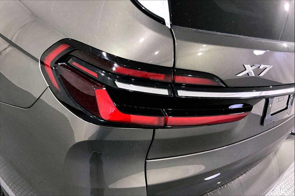 new 2026 BMW X7 car, priced at $93,430