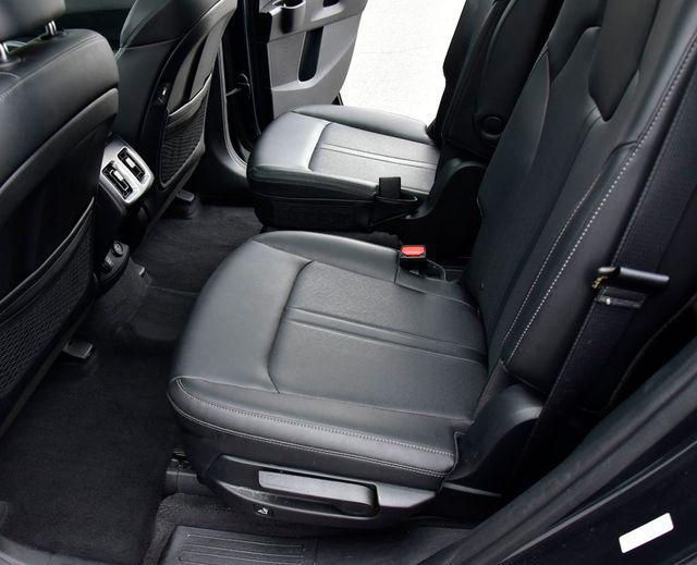 used 2023 Kia Sorento car, priced at $31,500