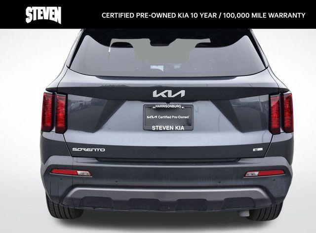 used 2023 Kia Sorento car, priced at $31,500