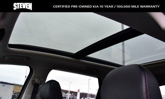 used 2023 Kia Sorento car, priced at $31,500
