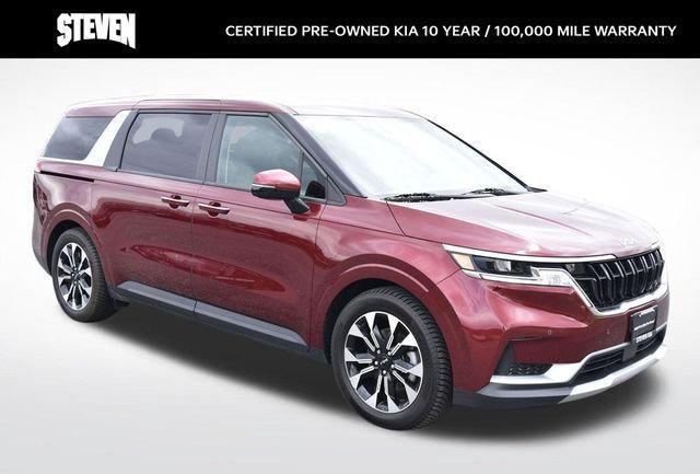 used 2024 Kia Carnival car, priced at $35,399