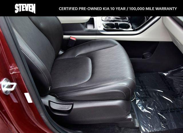used 2024 Kia Carnival car, priced at $35,399