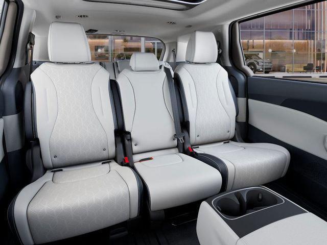 new 2026 Kia Carnival Hybrid car, priced at $46,649