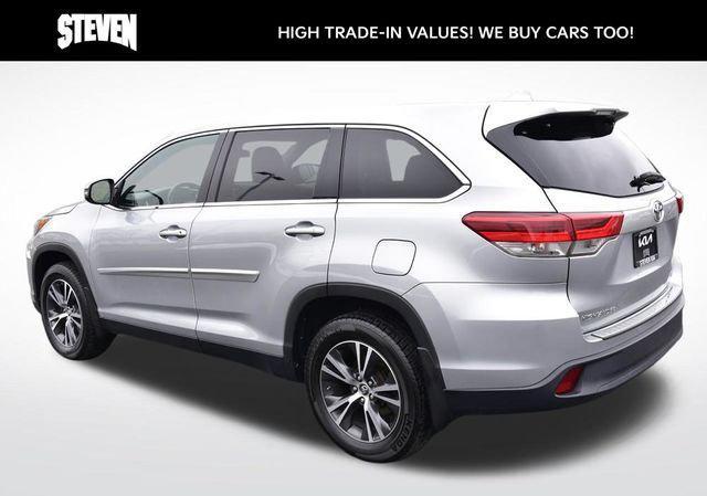 used 2019 Toyota Highlander car, priced at $21,900