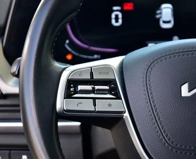 used 2025 Kia Telluride car, priced at $38,000