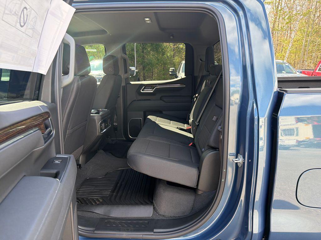 new 2026 GMC Sierra 1500 car, priced at $55,013