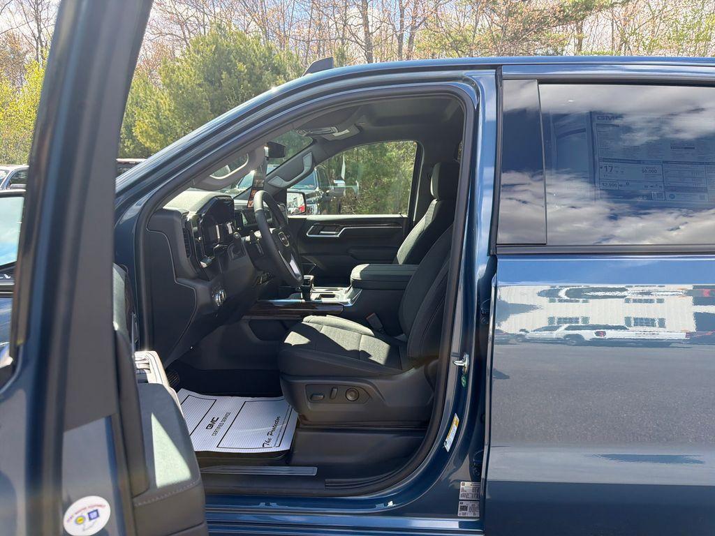 new 2026 GMC Sierra 1500 car, priced at $55,013