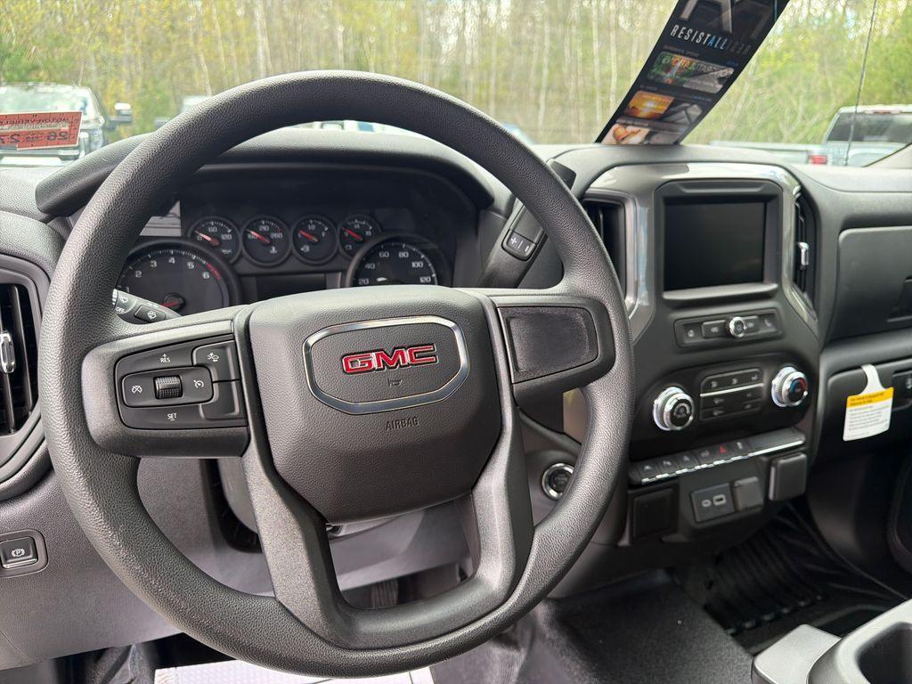 new 2026 GMC Sierra 1500 car, priced at $44,095
