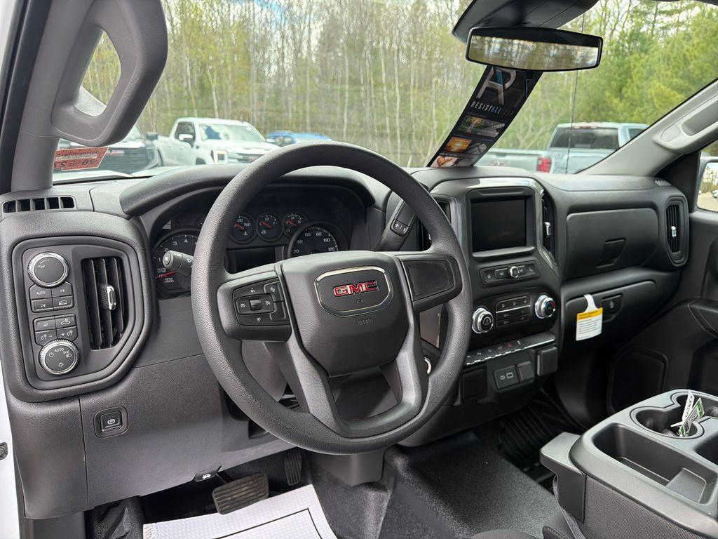 new 2026 GMC Sierra 1500 car, priced at $44,095