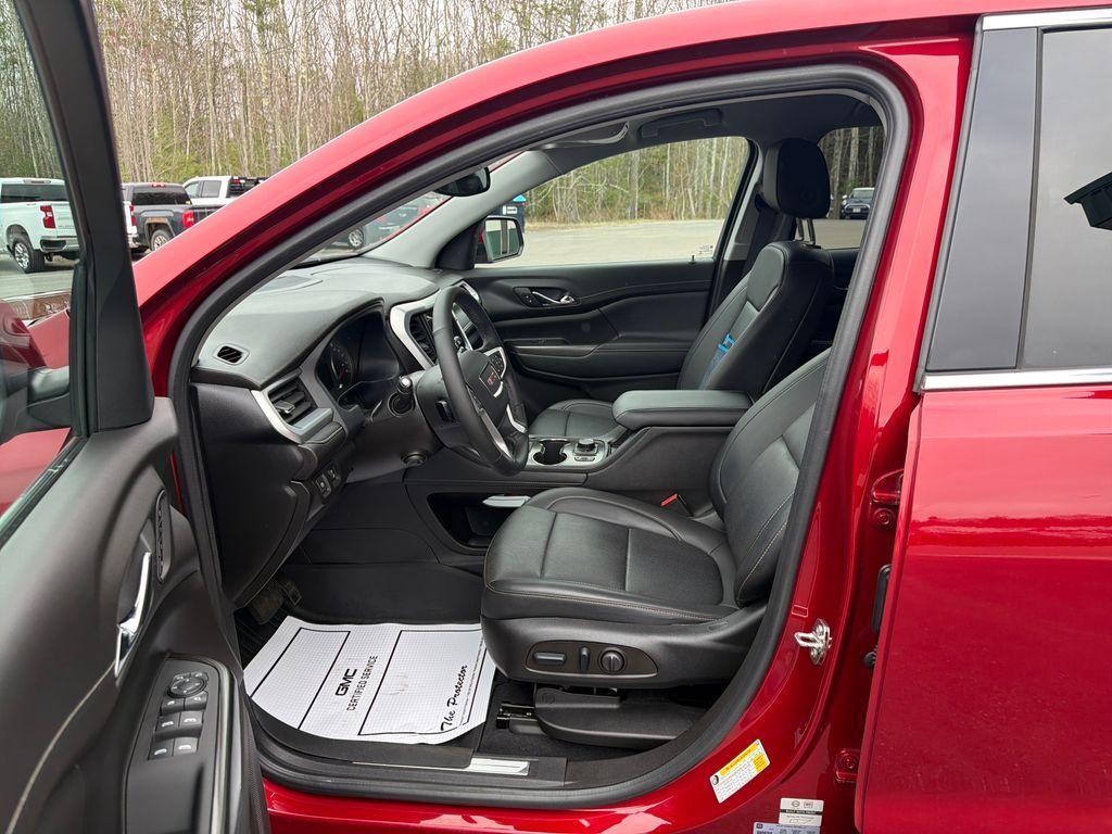 used 2023 GMC Acadia car, priced at $35,689