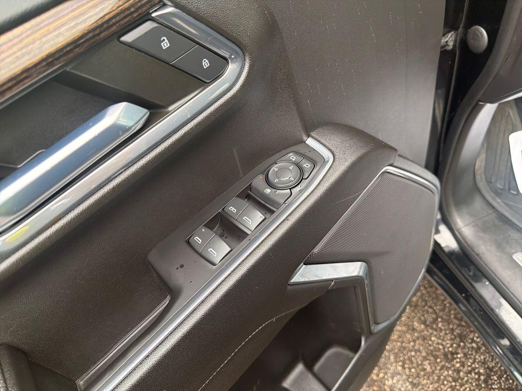 used 2023 GMC Sierra 1500 car, priced at $36,000