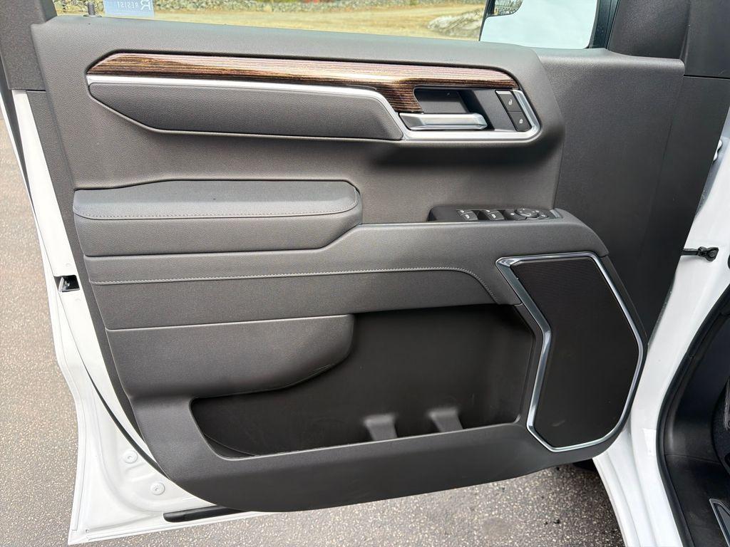 new 2026 GMC Sierra 1500 car, priced at $53,233