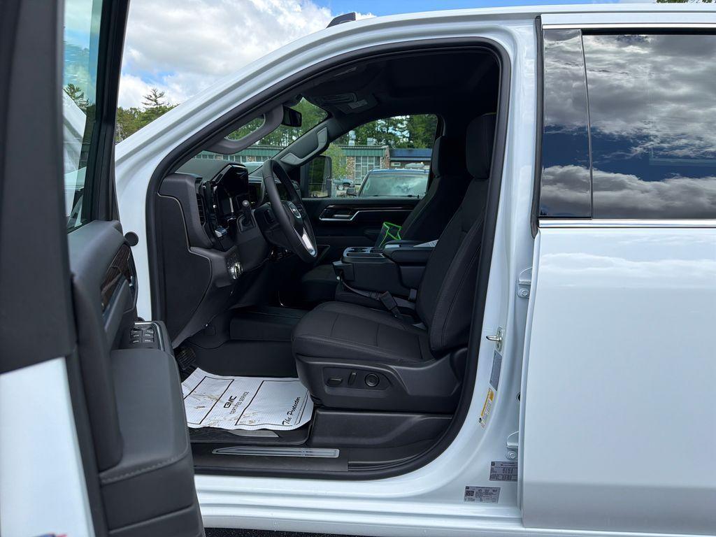 new 2026 GMC Sierra 3500 car, priced at $75,685