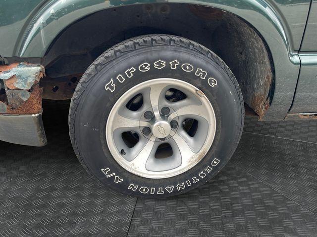 used 2002 Chevrolet S-10 car, priced at $6,950