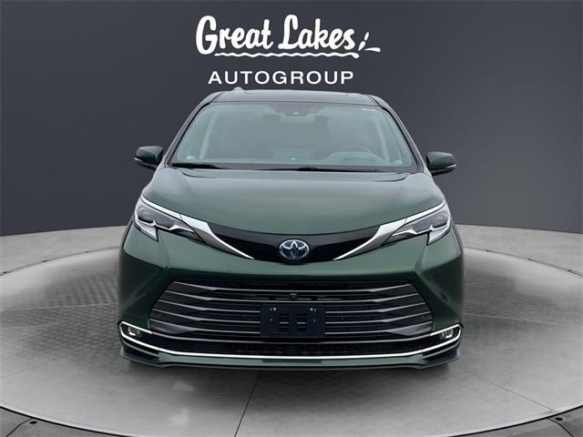 used 2021 Toyota Sienna car, priced at $44,134