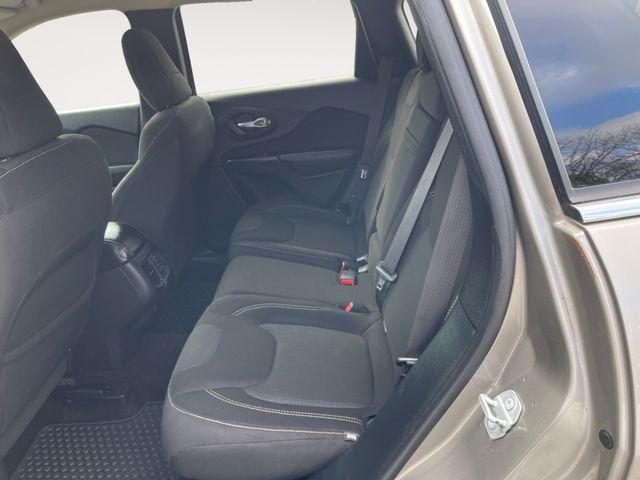used 2016 Jeep Cherokee car, priced at $7,950