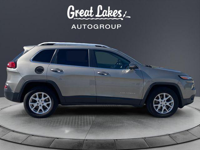 used 2016 Jeep Cherokee car, priced at $7,950