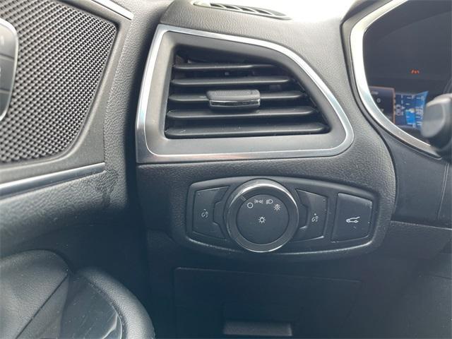 used 2015 Ford Edge car, priced at $12,476