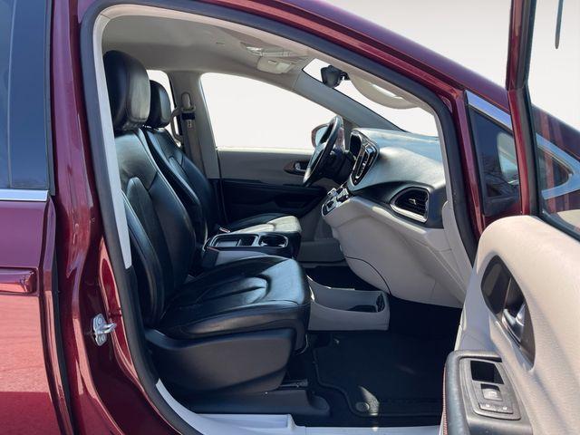 used 2017 Chrysler Pacifica car, priced at $8,091