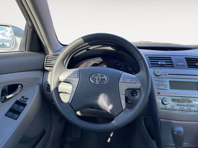 used 2007 Toyota Camry Hybrid car, priced at $2,384