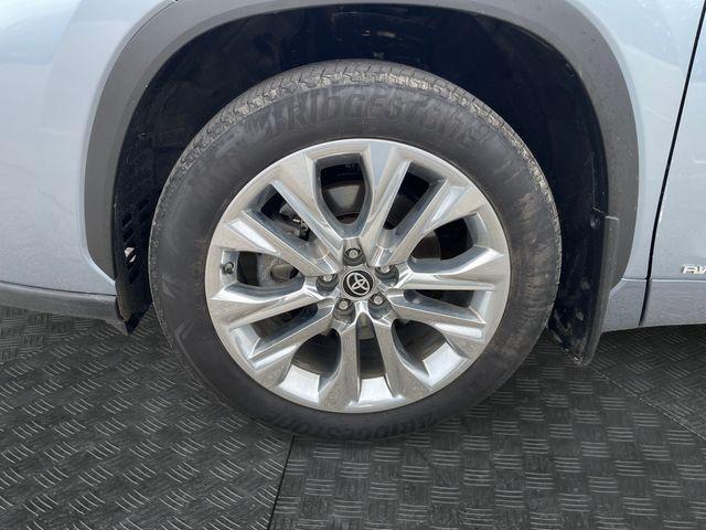 used 2024 Toyota Highlander Hybrid car, priced at $53,798