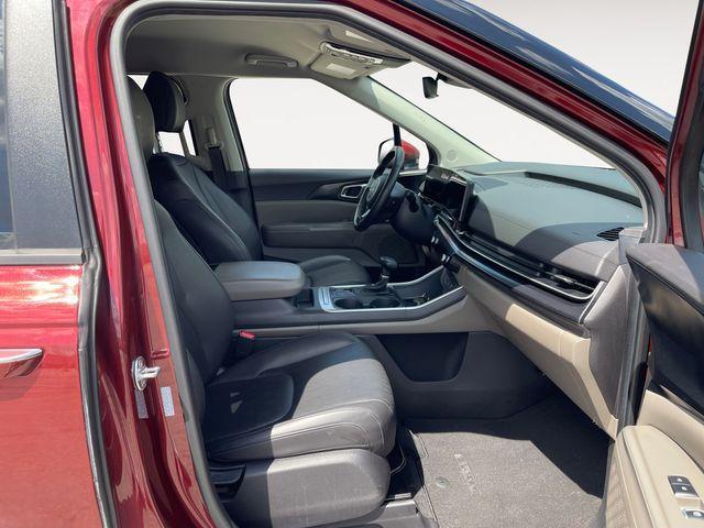 used 2025 Kia Carnival car, priced at $33,546
