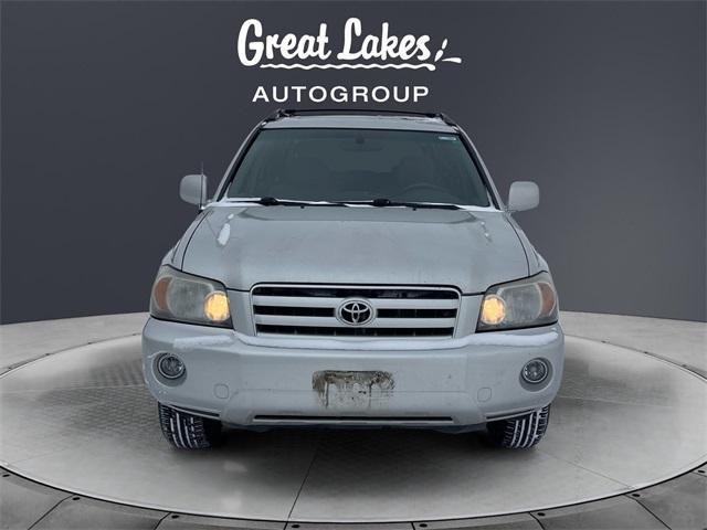 used 2006 Toyota Highlander car, priced at $4,998