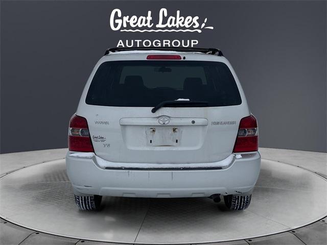 used 2006 Toyota Highlander car, priced at $4,998